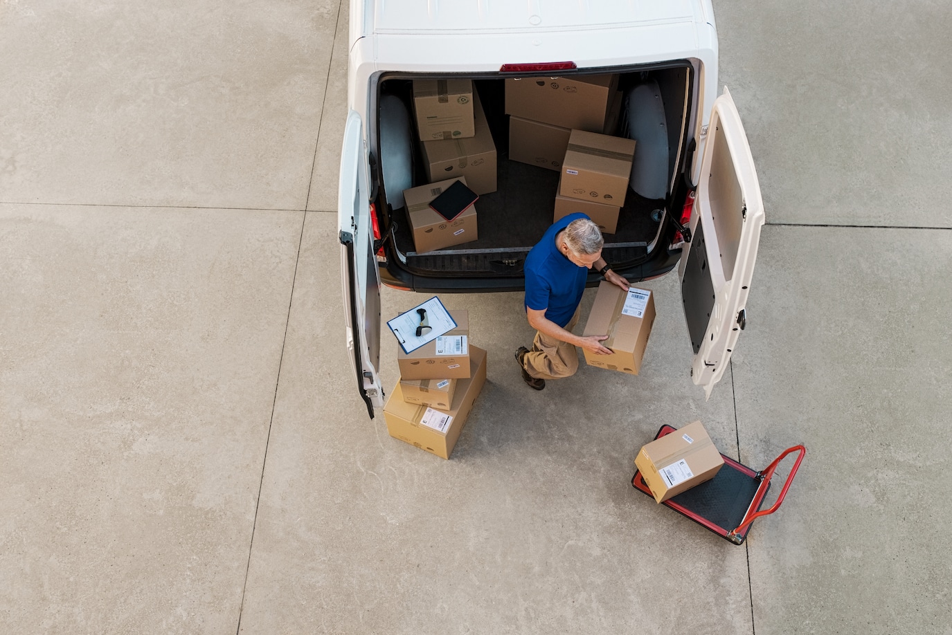 delivering Elemento