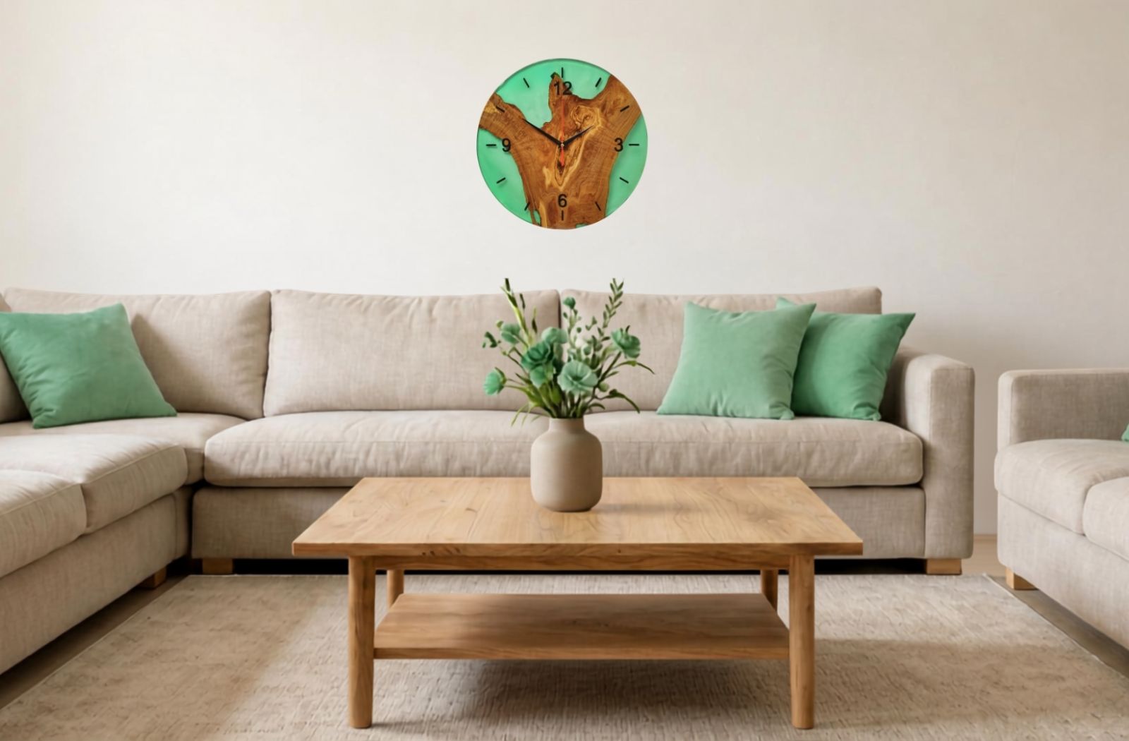 orologio da parete in legno e resina epossidica verde
